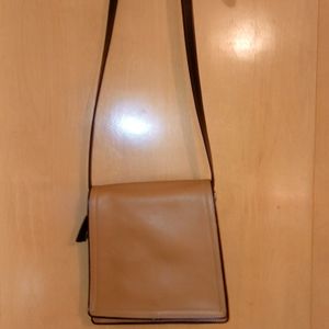 Coach Leather Purse-Dark Tan/Trimmed in brown🎁